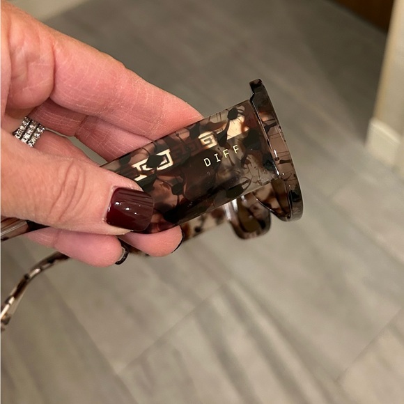 DIFF sunglasses - Picture 4 of 7